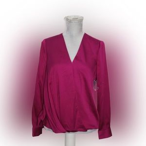 Vince Camuto Women’s Long Sleeves Wrap Front Magenta Top Size: XL (NWT)